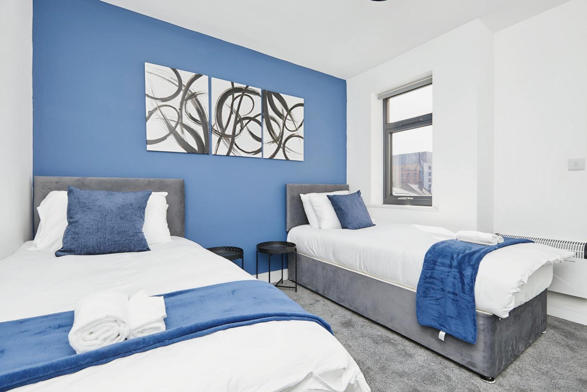 Modern Home In Derby City Centre - Free Gated Parking Exterior photo